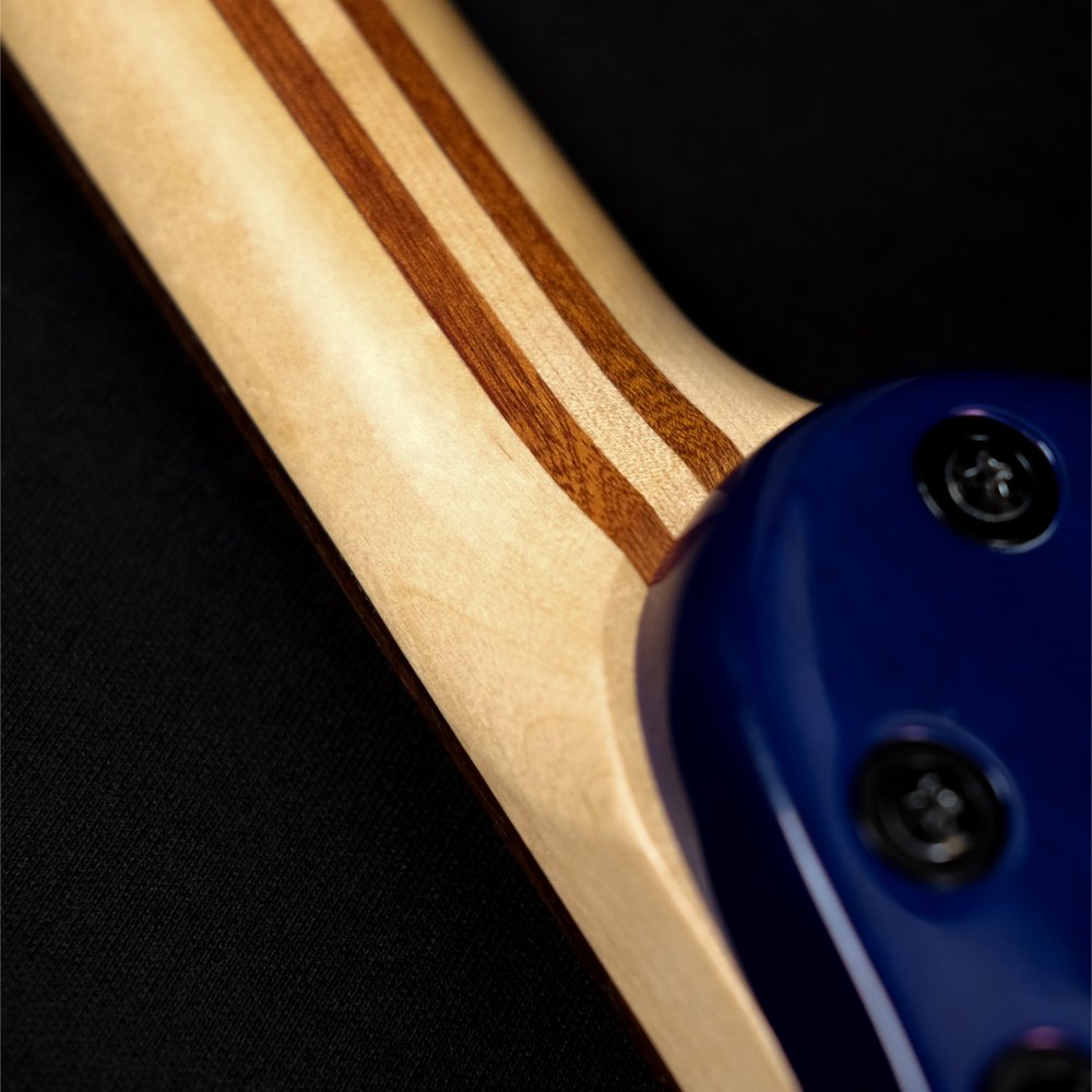 Headless Horseman Strydom — Bolt-On Maple Neck