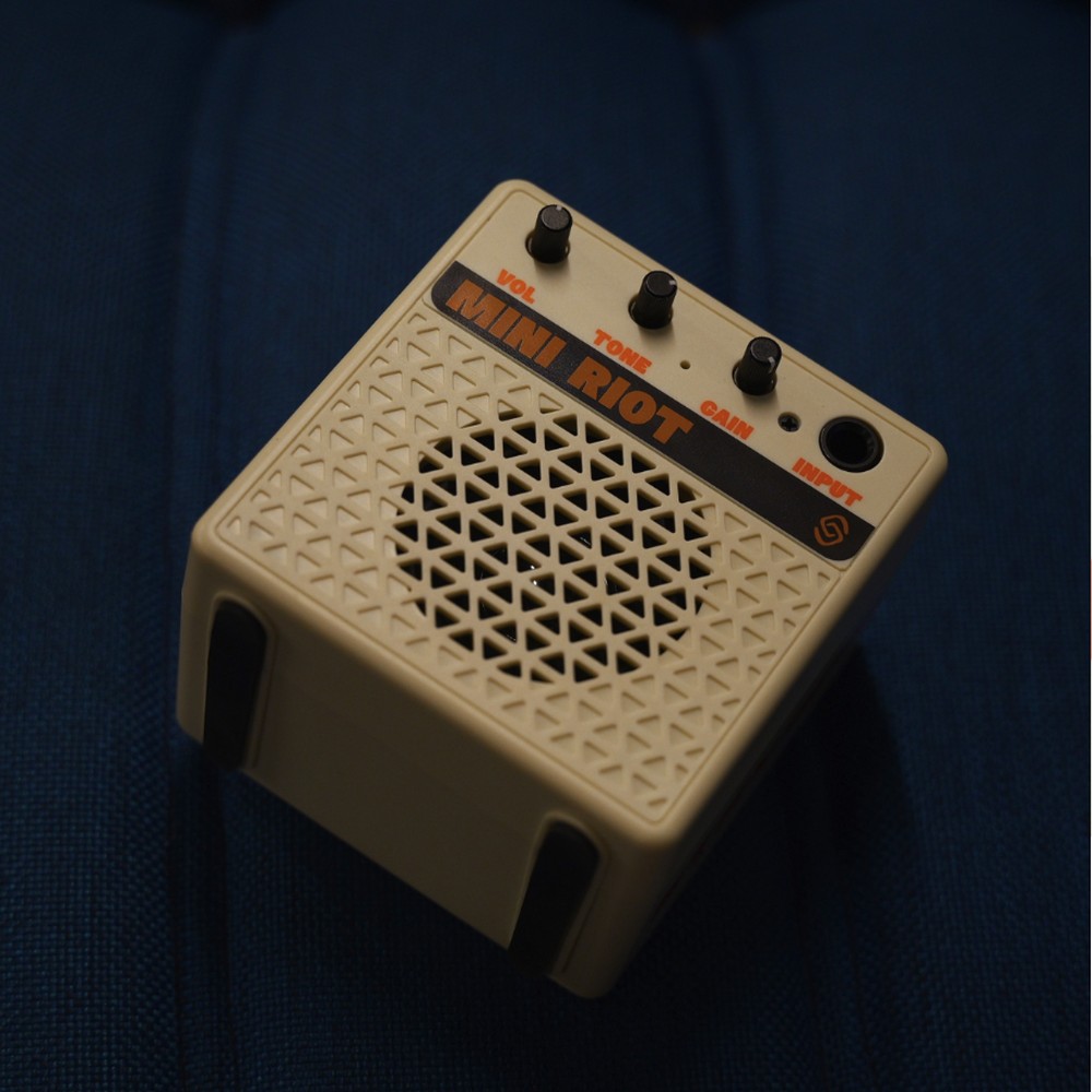 Mini Riot — Ultra-Portable Cabinet