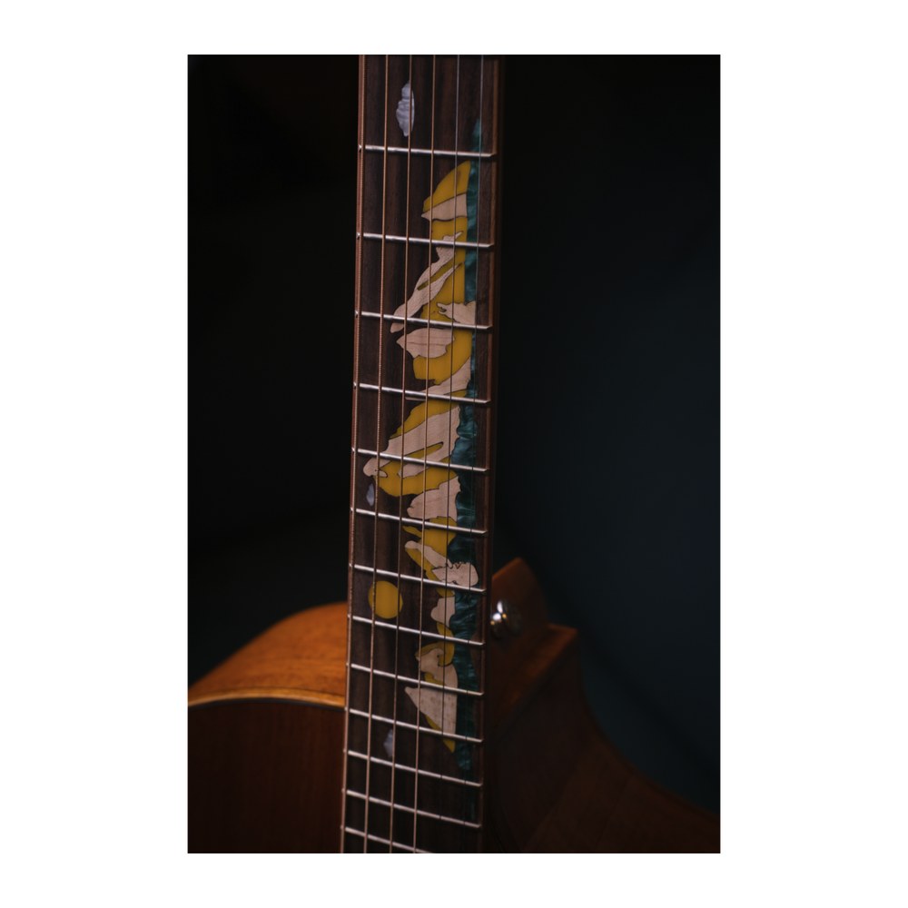 Stage S140C — Mountain-Motif Inlay