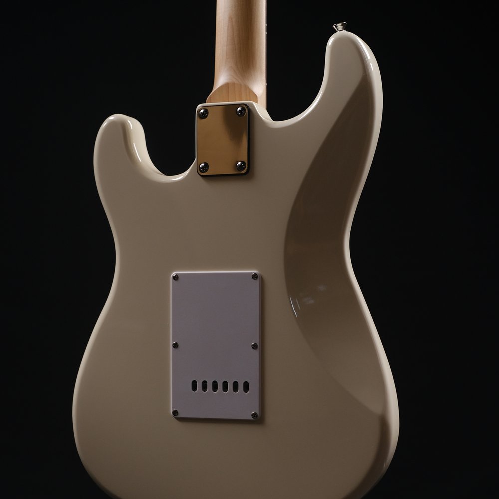 Strydom ST62R — Basswood Body, Maple Neck