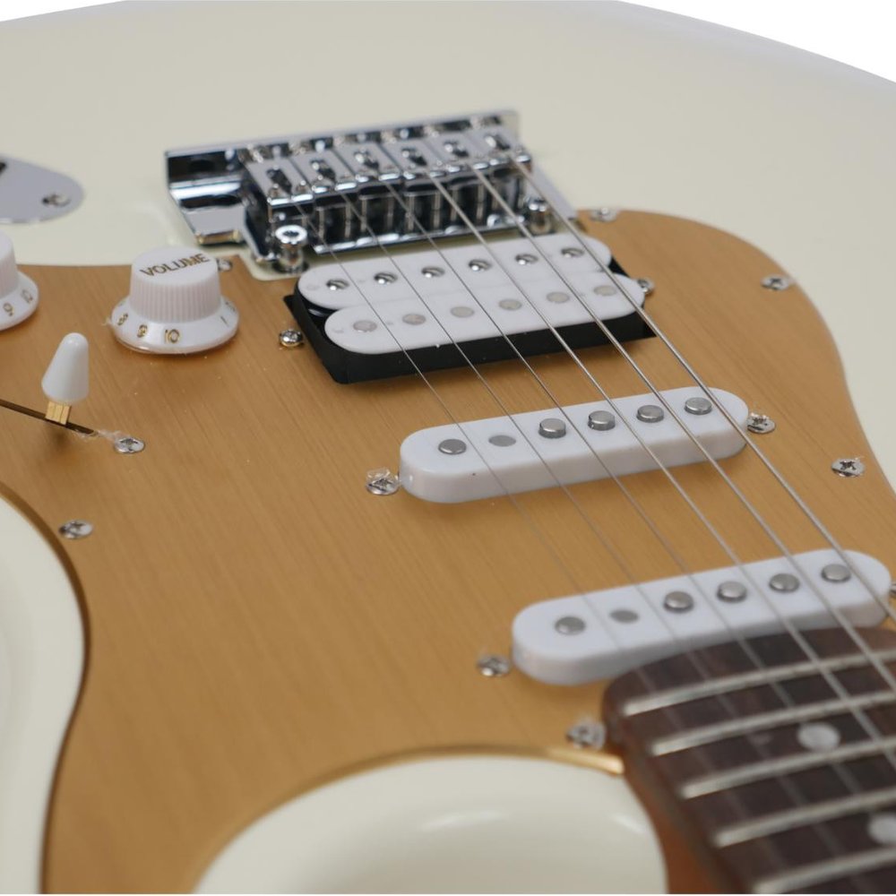 Strydom ST62R — HSS Alnico 5 Pickups