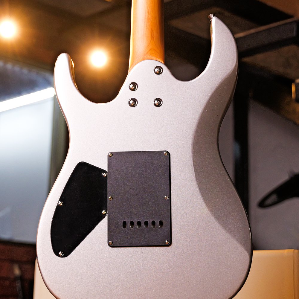 Super Shredder SS30HH — Roasted Maple Fingerboard