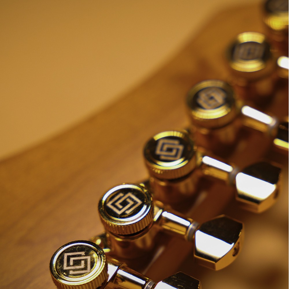 Super Shredder SS40HSH — Locking Tuners & Headstock